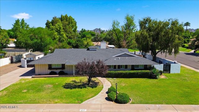 216 E GLENN Drive, Phoenix, AZ 85020