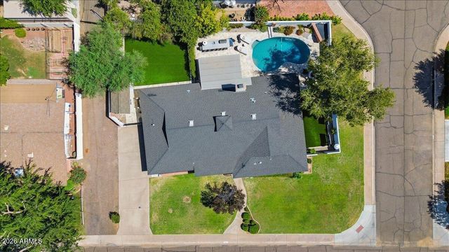 216 E GLENN Drive, Phoenix, AZ 85020