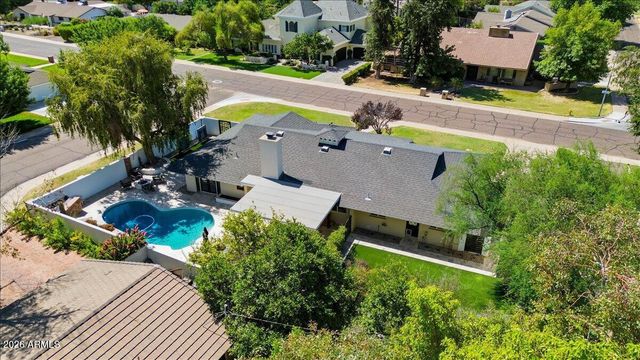 216 E GLENN Drive, Phoenix, AZ 85020