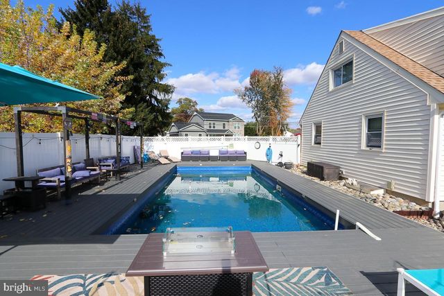 201 CASTELLO AVE, Hatboro, PA 19040