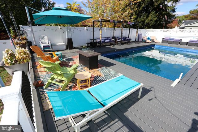 201 CASTELLO AVE, Hatboro, PA 19040