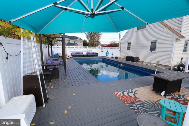 201 CASTELLO AVE, Hatboro, PA 19040