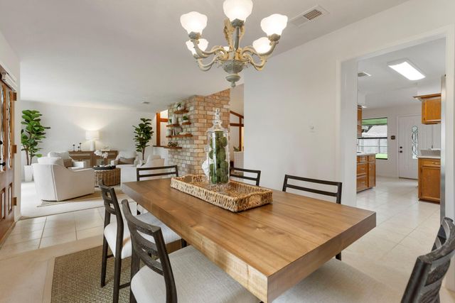2930 Brookdale Drive, Kingwood, TX 77339