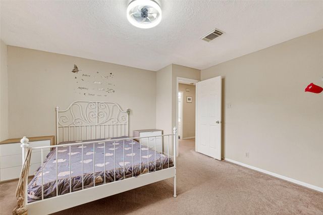 811 Colony Glen Court, Houston, TX 77062