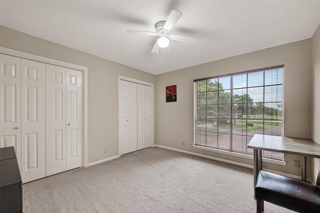 811 Colony Glen Court, Houston, TX 77062