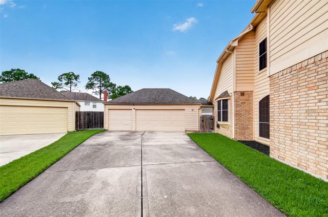 811 Colony Glen Court, Houston, TX 77062
