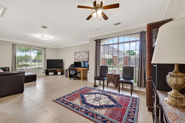 811 Colony Glen Court, Houston, TX 77062