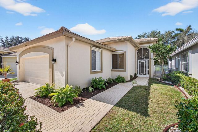 9168 Bay Point Circle, West Palm Beach, FL 33411