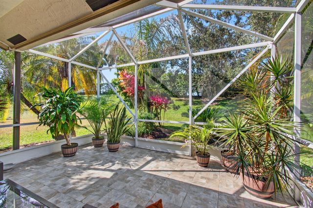 9168 Bay Point Circle, West Palm Beach, FL 33411