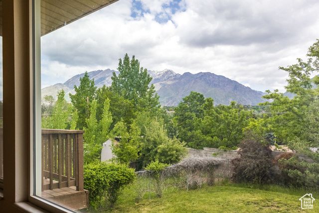 2006 E CREEK RD, Sandy, UT 84093