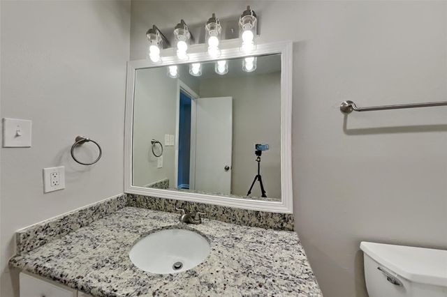 64 Hickory Oak Drive, Spring, TX 77381