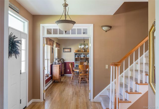 12 Ridgeview Lane, Marlboro, NY 12542