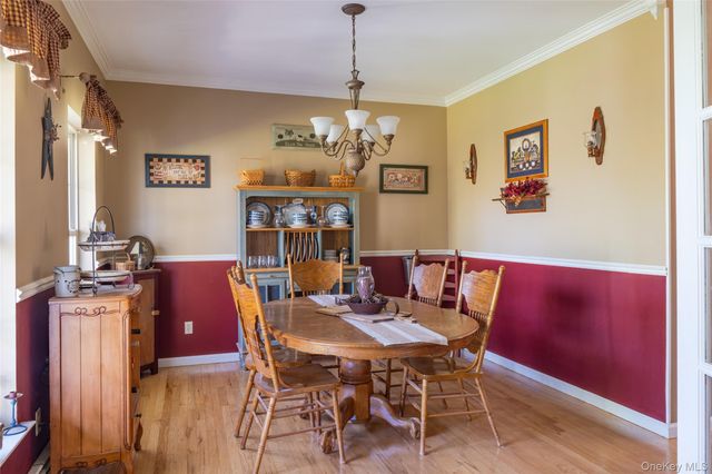 12 Ridgeview Lane, Marlboro, NY 12542
