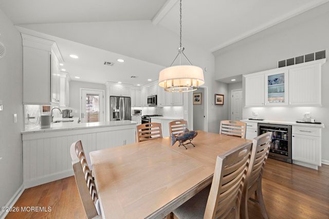 4 E Goldsborough Avenue, Long Beach Twp, NJ 08008