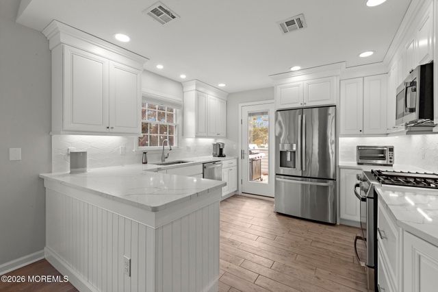 4 E Goldsborough Avenue, Long Beach Twp, NJ 08008