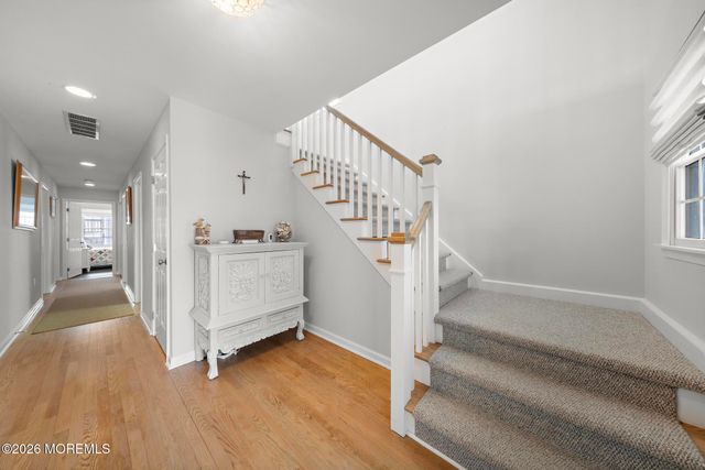 4 E Goldsborough Avenue, Long Beach Twp, NJ 08008