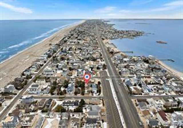 4 E Goldsborough Avenue, Long Beach Twp, NJ 08008