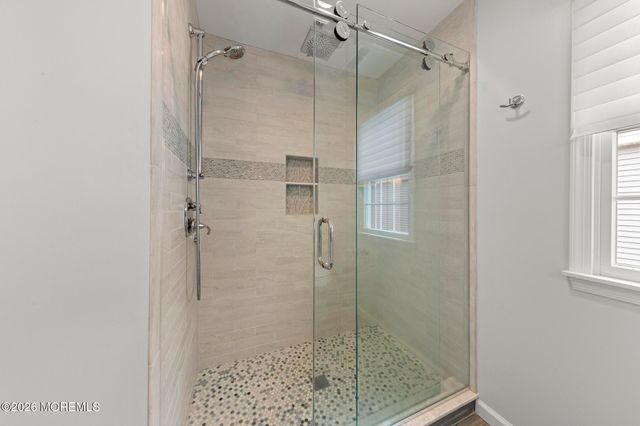 4 E Goldsborough Avenue, Long Beach Twp, NJ 08008