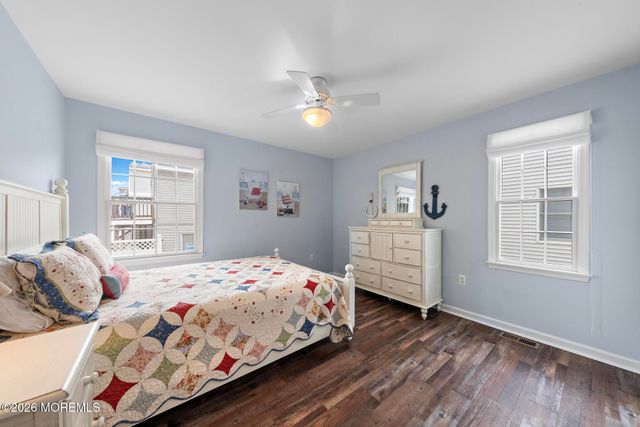 4 E Goldsborough Avenue, Long Beach Twp, NJ 08008