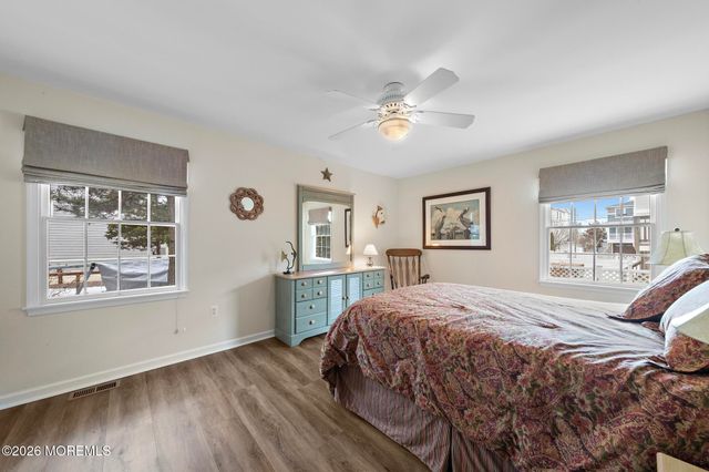 4 E Goldsborough Avenue, Long Beach Twp, NJ 08008