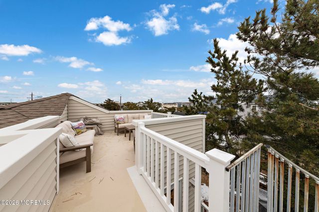 4 E Goldsborough Avenue, Long Beach Twp, NJ 08008