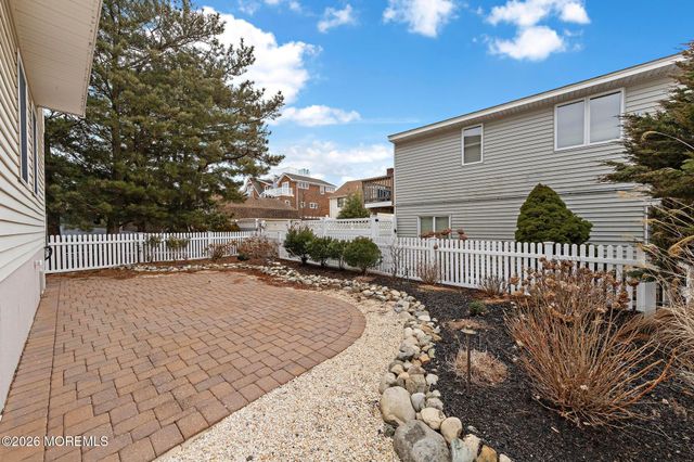 4 E Goldsborough Avenue, Long Beach Twp, NJ 08008