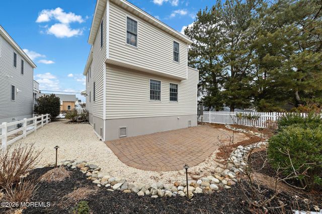 4 E Goldsborough Avenue, Long Beach Twp, NJ 08008