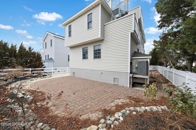 4 E Goldsborough Avenue, Long Beach Twp, NJ 08008