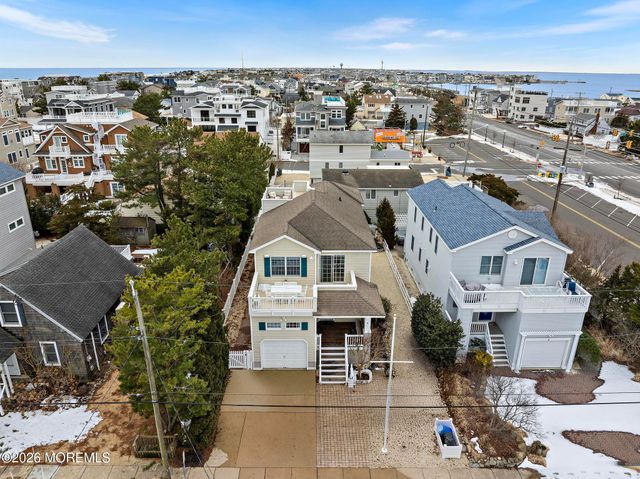 4 E Goldsborough Avenue, Long Beach Twp, NJ 08008