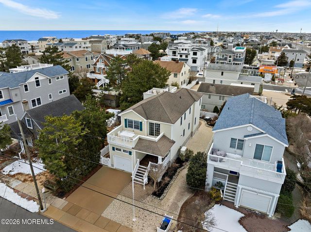 4 E Goldsborough Avenue, Long Beach Twp, NJ 08008