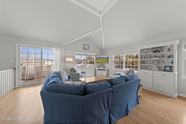 4 E Goldsborough Avenue, Long Beach Twp, NJ 08008