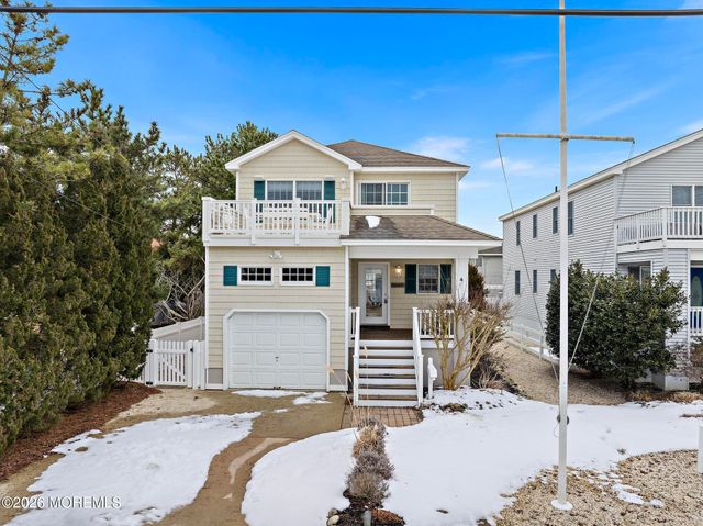 4 E Goldsborough Avenue, Long Beach Twp, NJ 08008