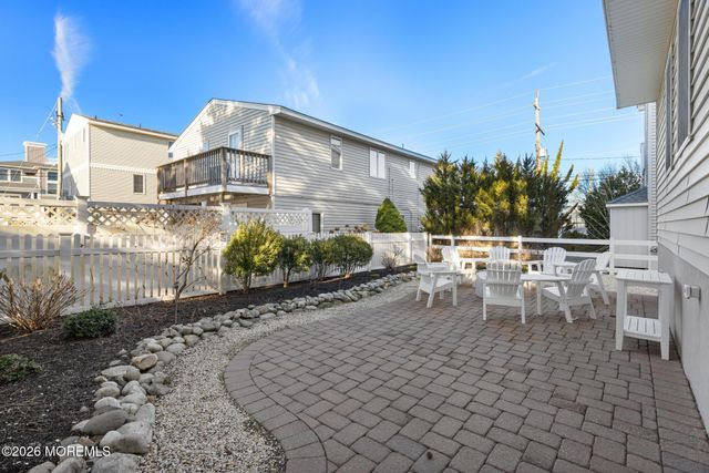 4 E Goldsborough Avenue, Long Beach Twp, NJ 08008