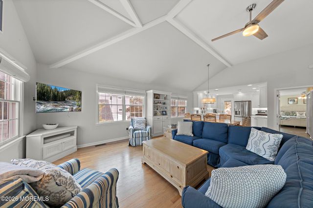 4 E Goldsborough Avenue, Long Beach Twp, NJ 08008