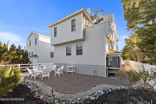 4 E Goldsborough Avenue, Long Beach Twp, NJ 08008