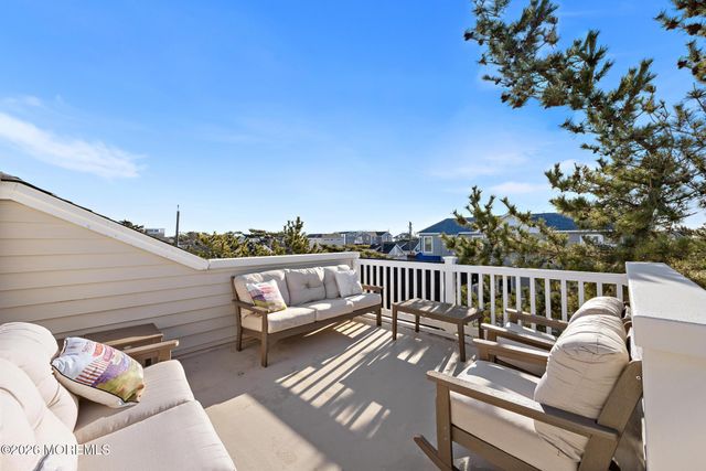 4 E Goldsborough Avenue, Long Beach Twp, NJ 08008