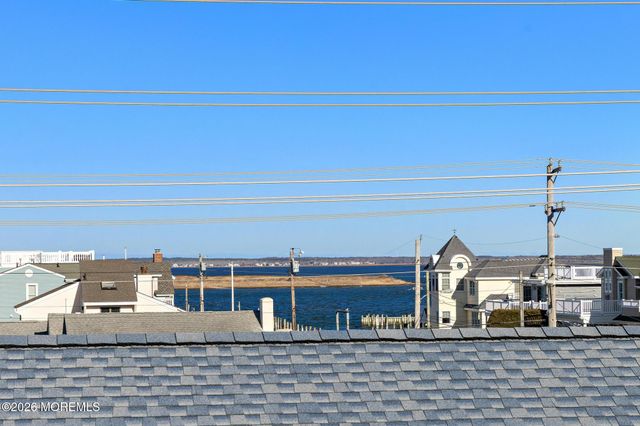4 E Goldsborough Avenue, Long Beach Twp, NJ 08008