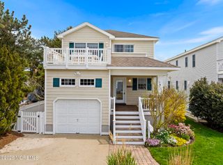 4 E Goldsborough Avenue, Long Beach Twp, NJ 08008