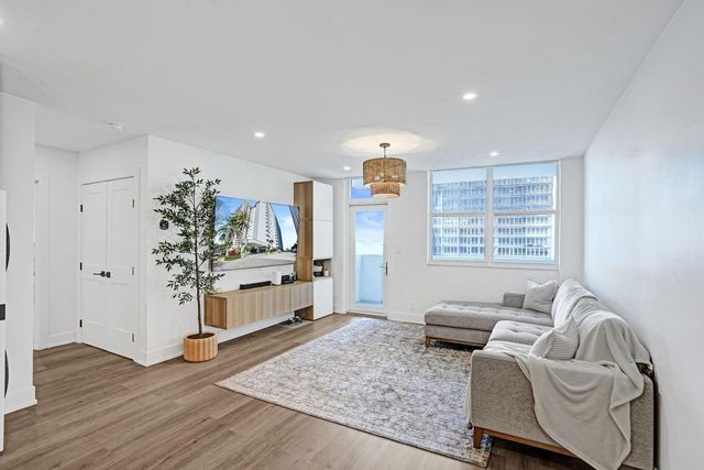 4250 GALT OCEAN Drive 9M, Fort Lauderdale, FL 33308