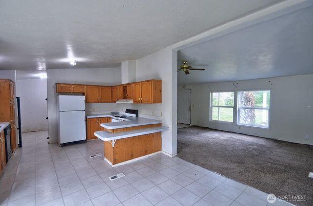 7 W Hotdog Lane, Elma, WA 98541