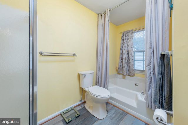 14 E GATE DR, Sicklerville, NJ 08081