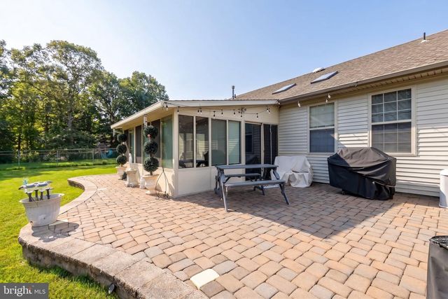 14 E GATE DR, Sicklerville, NJ 08081