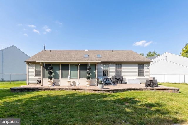 14 E GATE DR, Sicklerville, NJ 08081