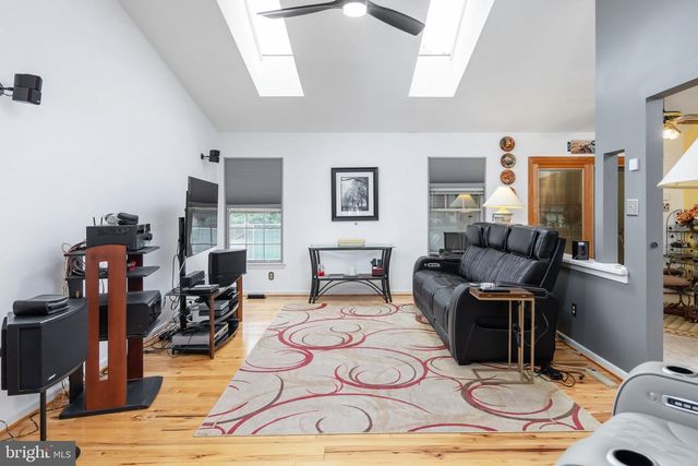 14 E GATE DR, Sicklerville, NJ 08081