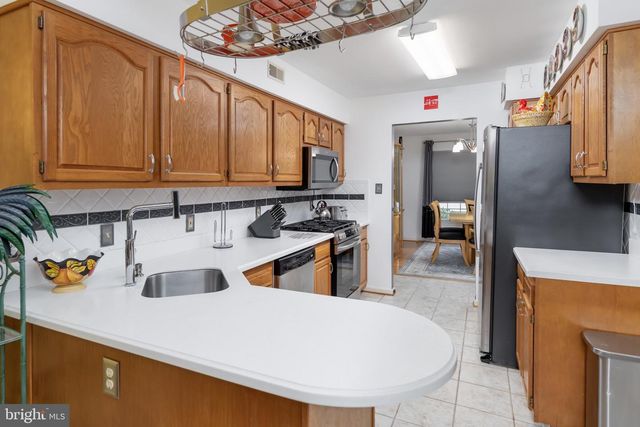 14 E GATE DR, Sicklerville, NJ 08081