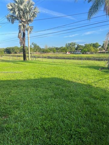 3241 NW 154th Ter, Miami Gardens, FL 33054