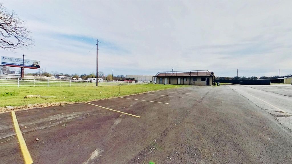 4902 E Highway 199, Springtown, TX 76082 — photo 4