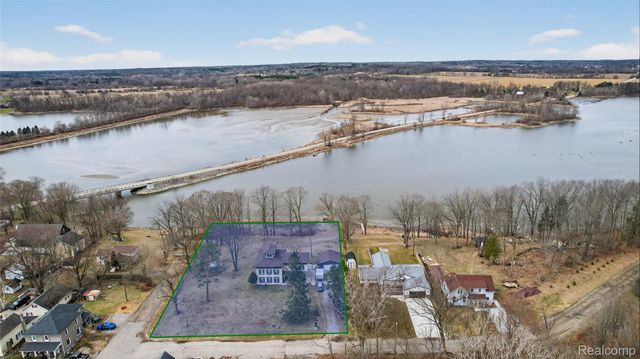 4466 Mill Street, Columbiaville Village, MI 48421