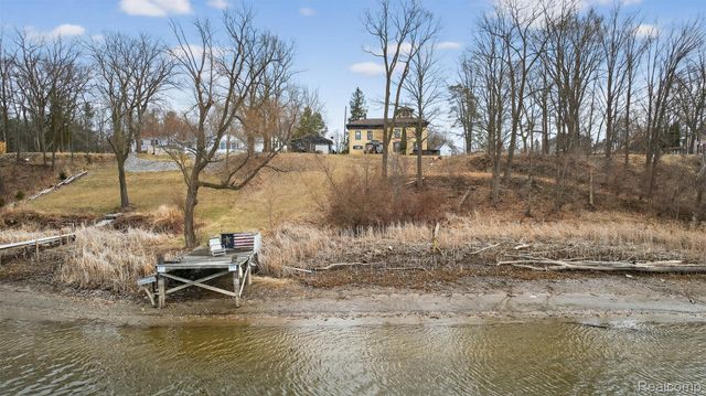 4466 Mill Street, Columbiaville Village, MI 48421