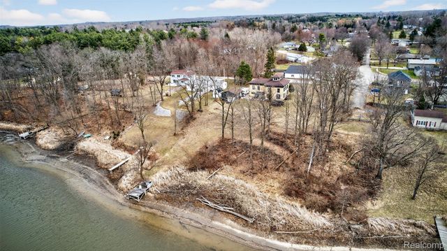 4466 Mill Street, Columbiaville Village, MI 48421